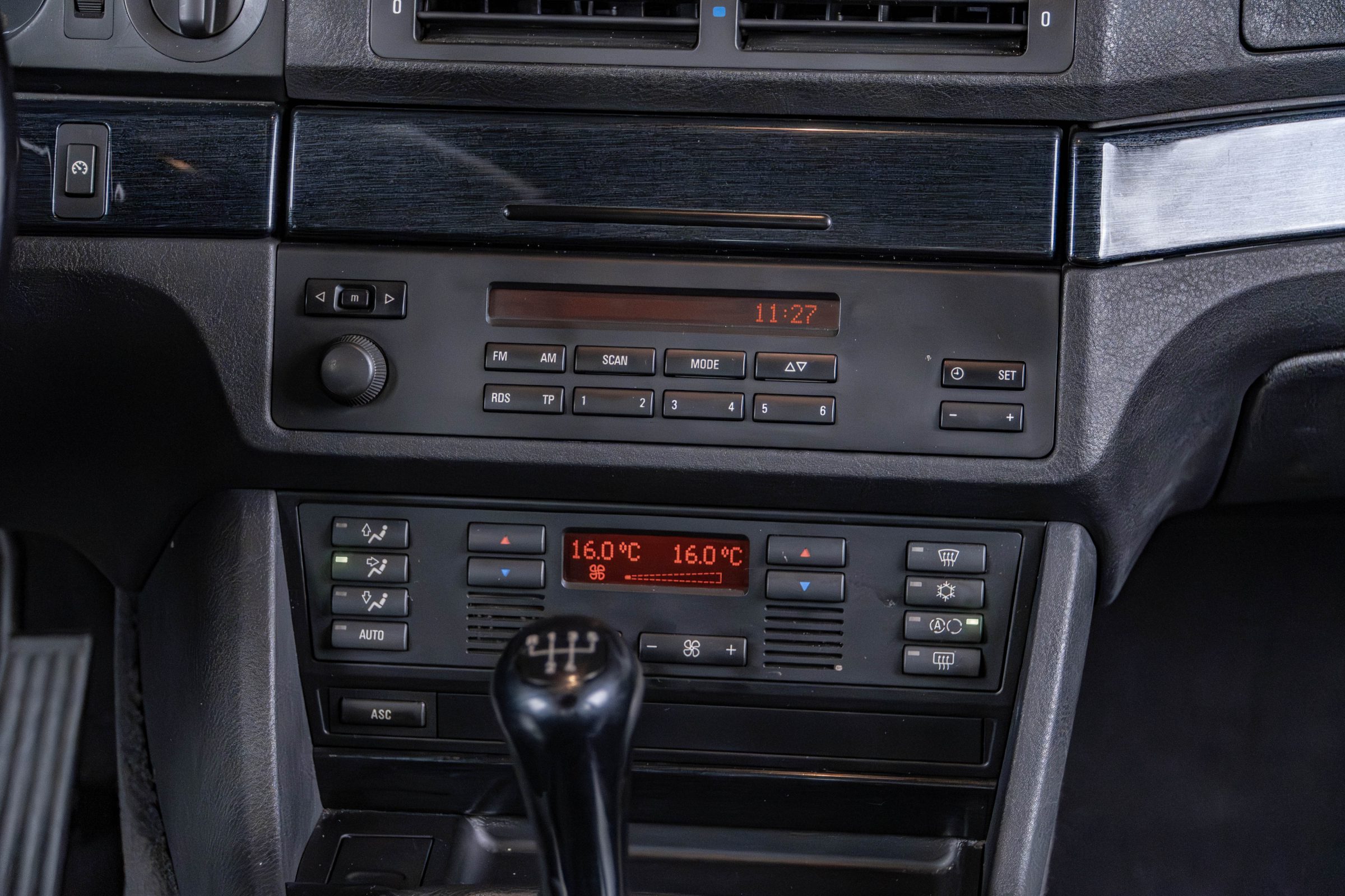 1996 BMW 528i Venda Compra The Garage For Sale