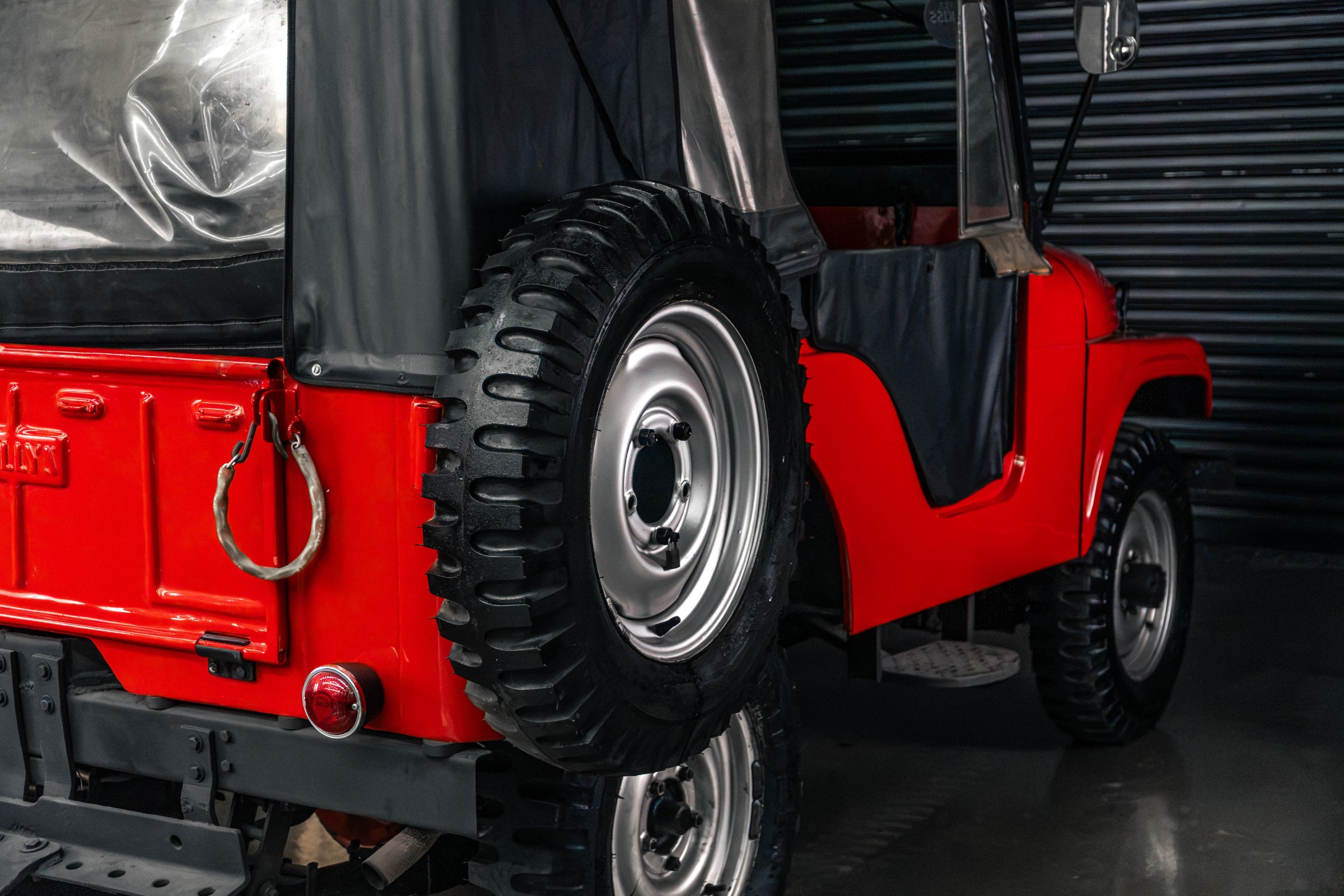 1957 Jeep Willys CJ5 Venda Compra The Garage For Sale