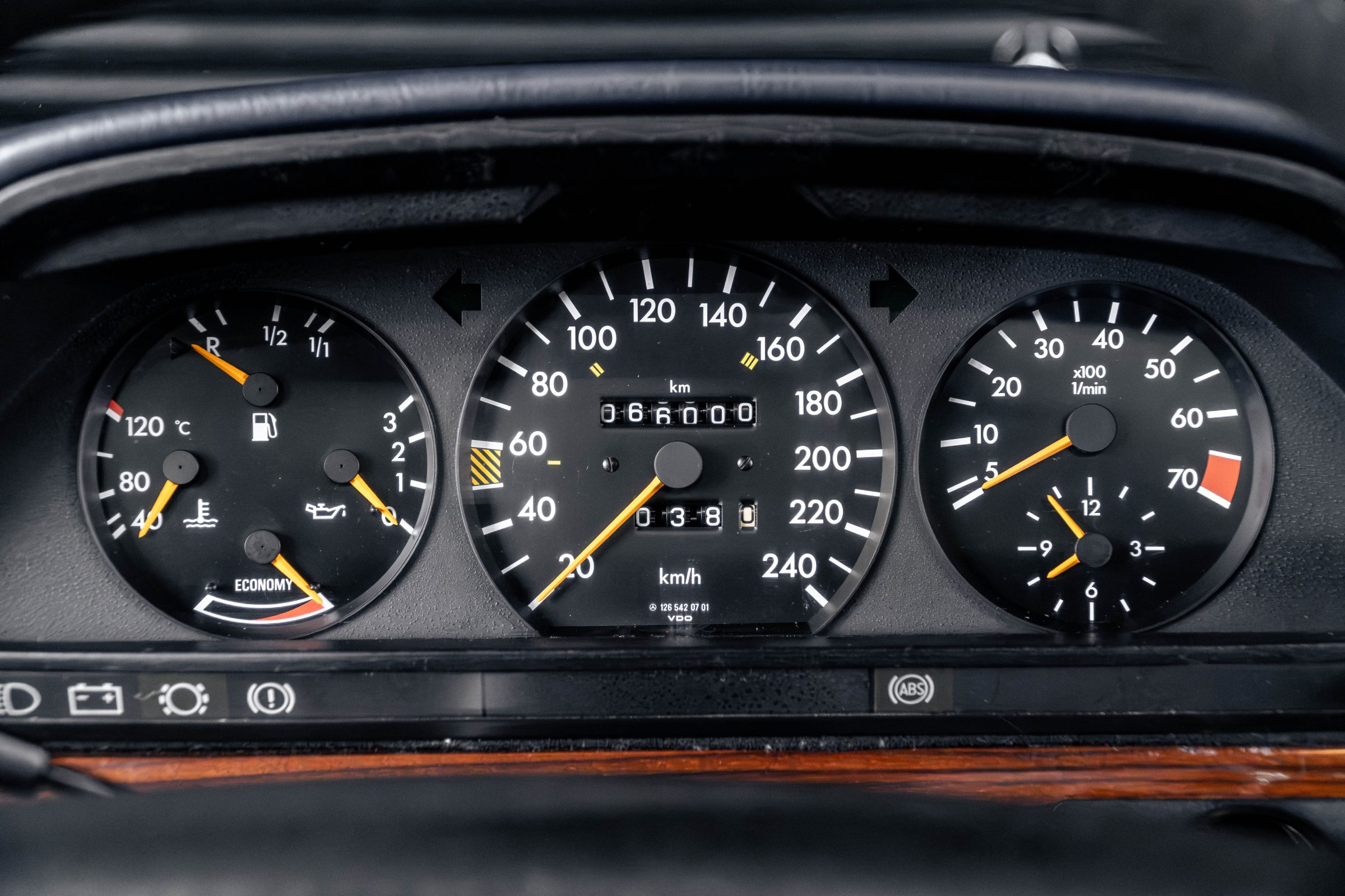 1981 Mercedes-Benz 280 SE Venda Compra The Garage For Sale