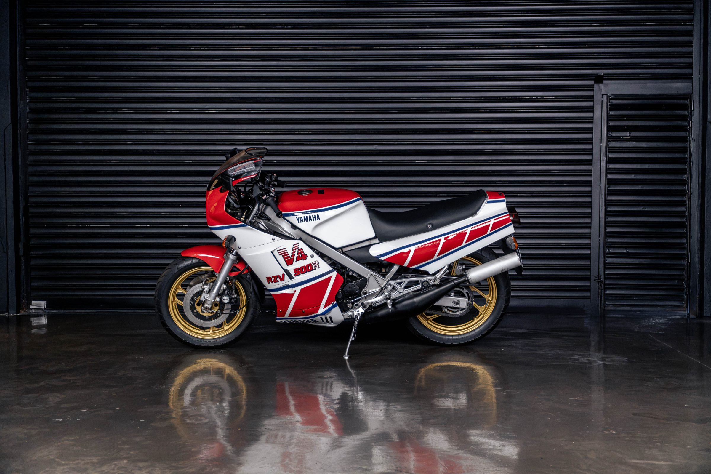 1985 Yamaha RZV500R Venda Compra The Garage For Sale