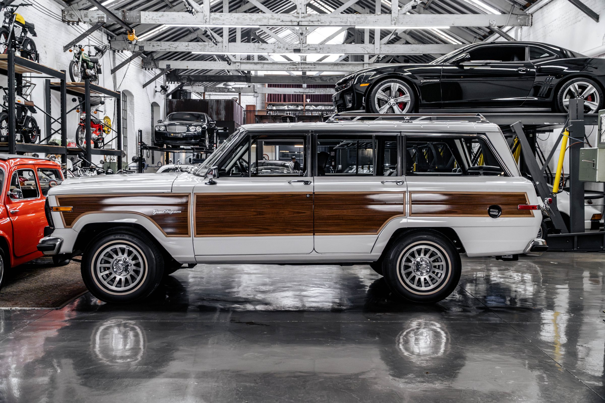 1989 Jeep Grand Wagoneer Venda Compra The Garage For Sale