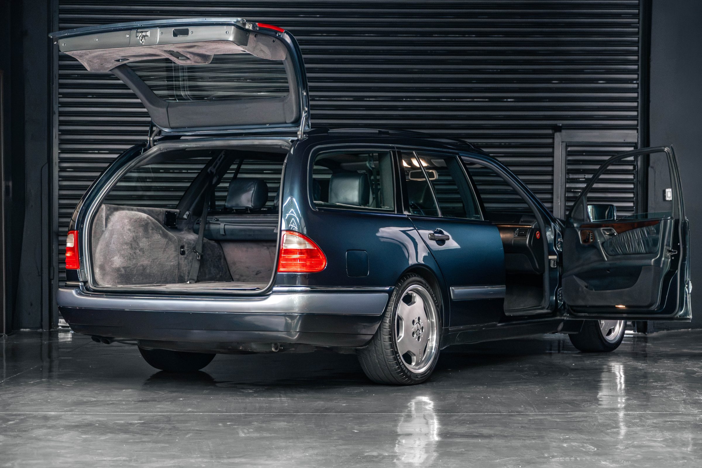 1998 Mercedes-Benz E320 Touring Venda Compra The Garage For Sale
