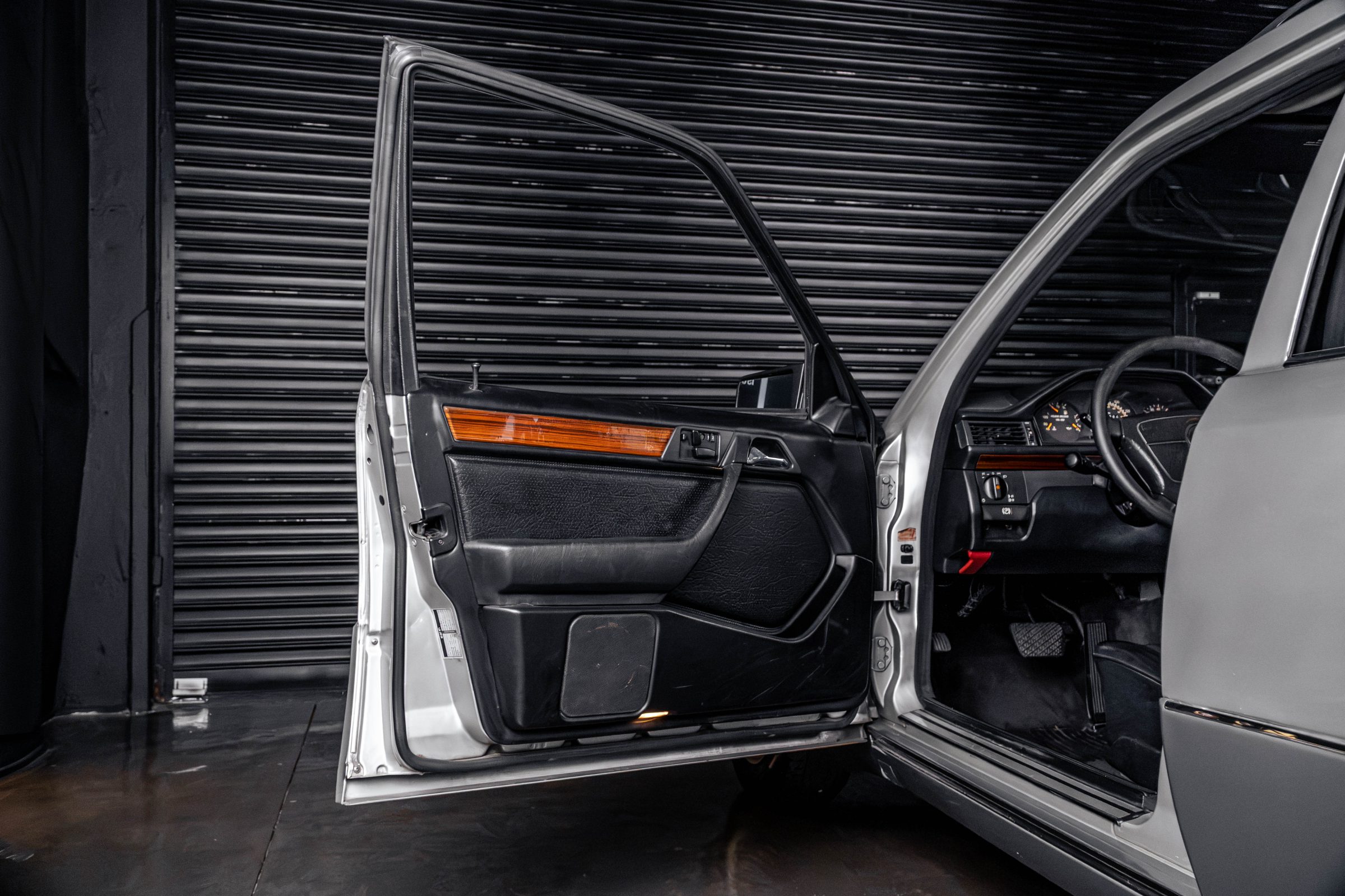 1993 Mercedes-Benz 300 Venda Compra The Garage For Sale