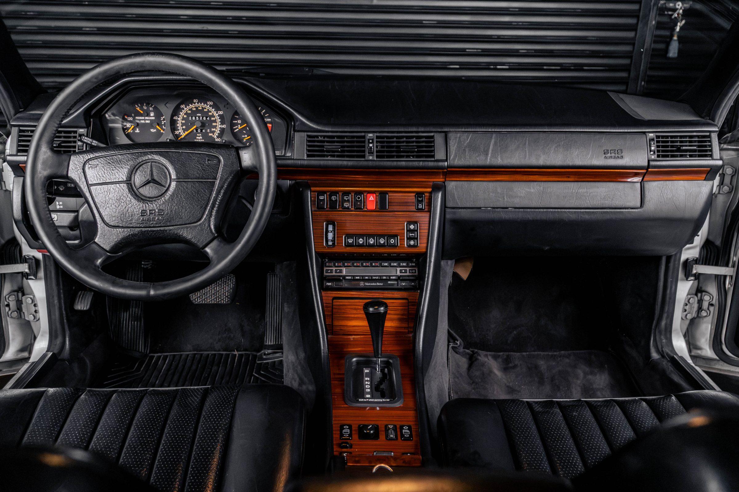1993 Mercedes-Benz 300 Venda Compra The Garage For Sale