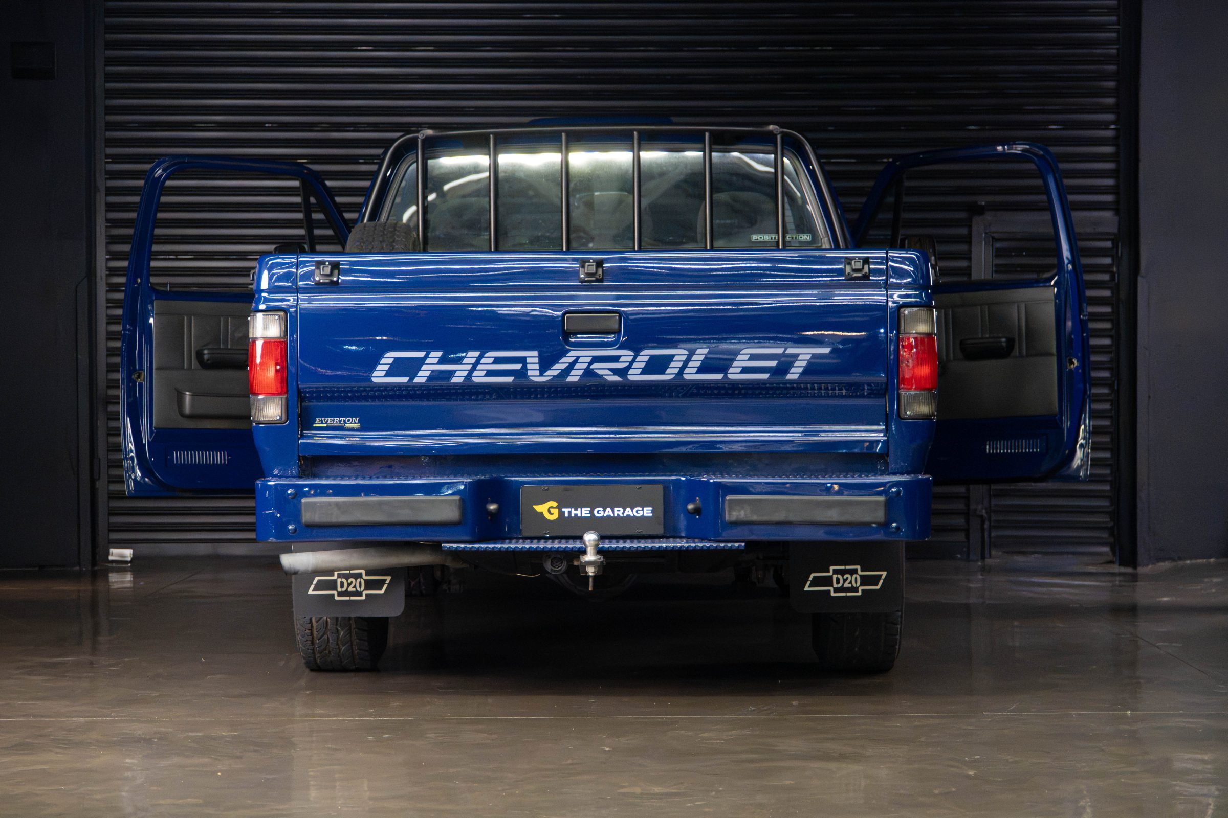 1994 Chevrolet D20 Custom S Venda Compra The Garage For Sale