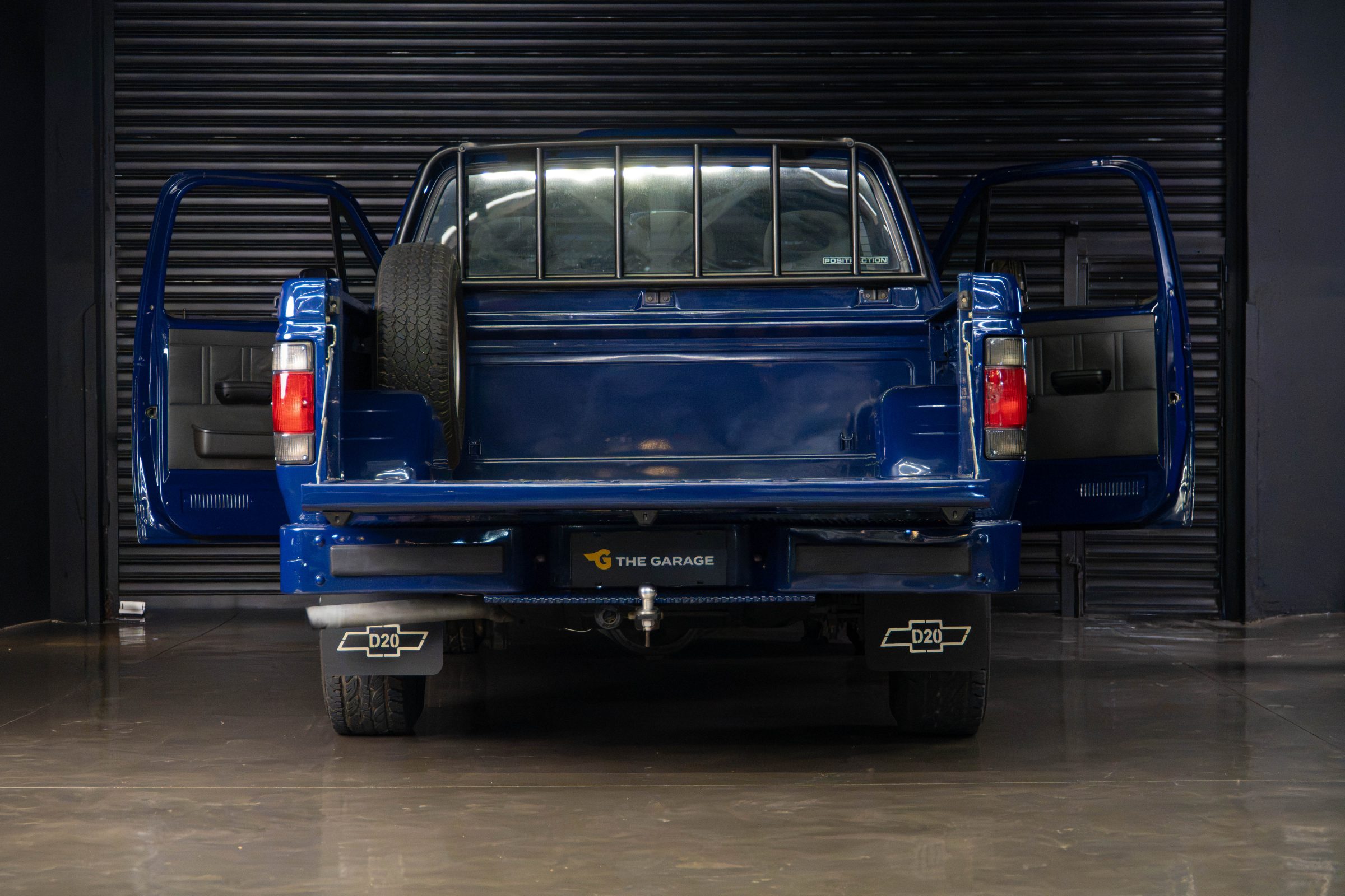 1994 Chevrolet D20 Custom S Venda Compra The Garage For Sale