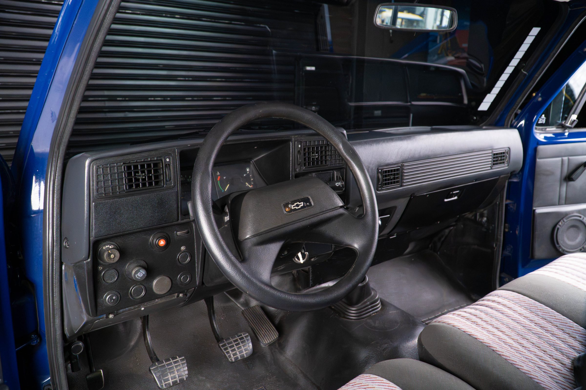 1994 Chevrolet D20 Custom S Venda Compra The Garage For Sale