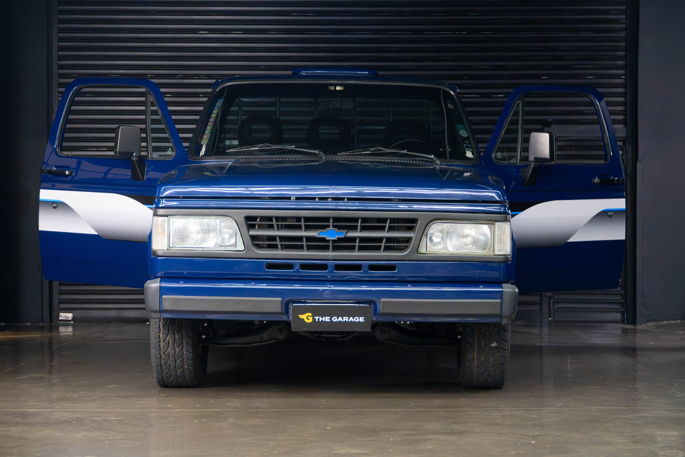 1994 Chevrolet D20 Custom S Venda Compra The Garage For Sale