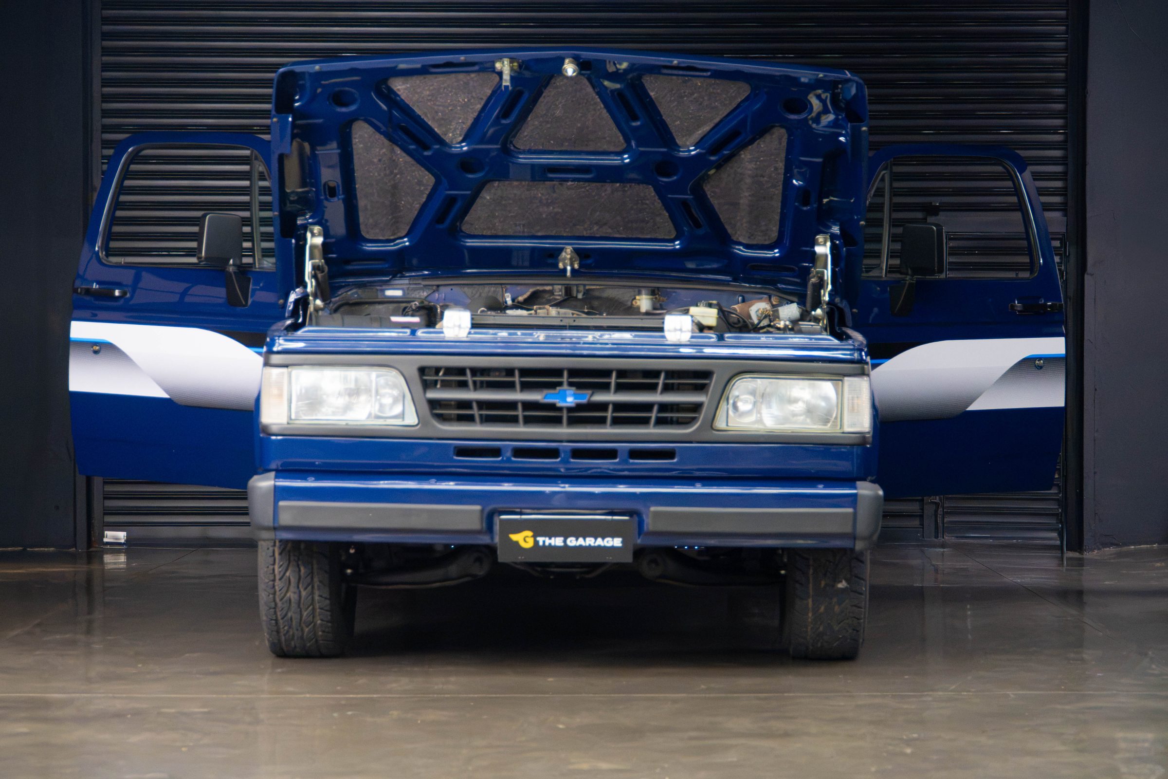 1994 Chevrolet D20 Custom S Venda Compra The Garage For Sale