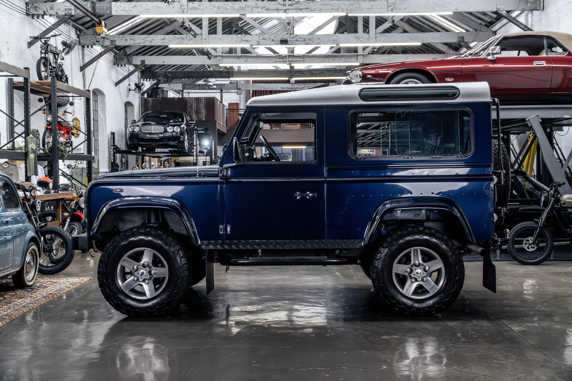 2001 Land Rover Defender 90 CSW Venda Compra The Garage For Sale