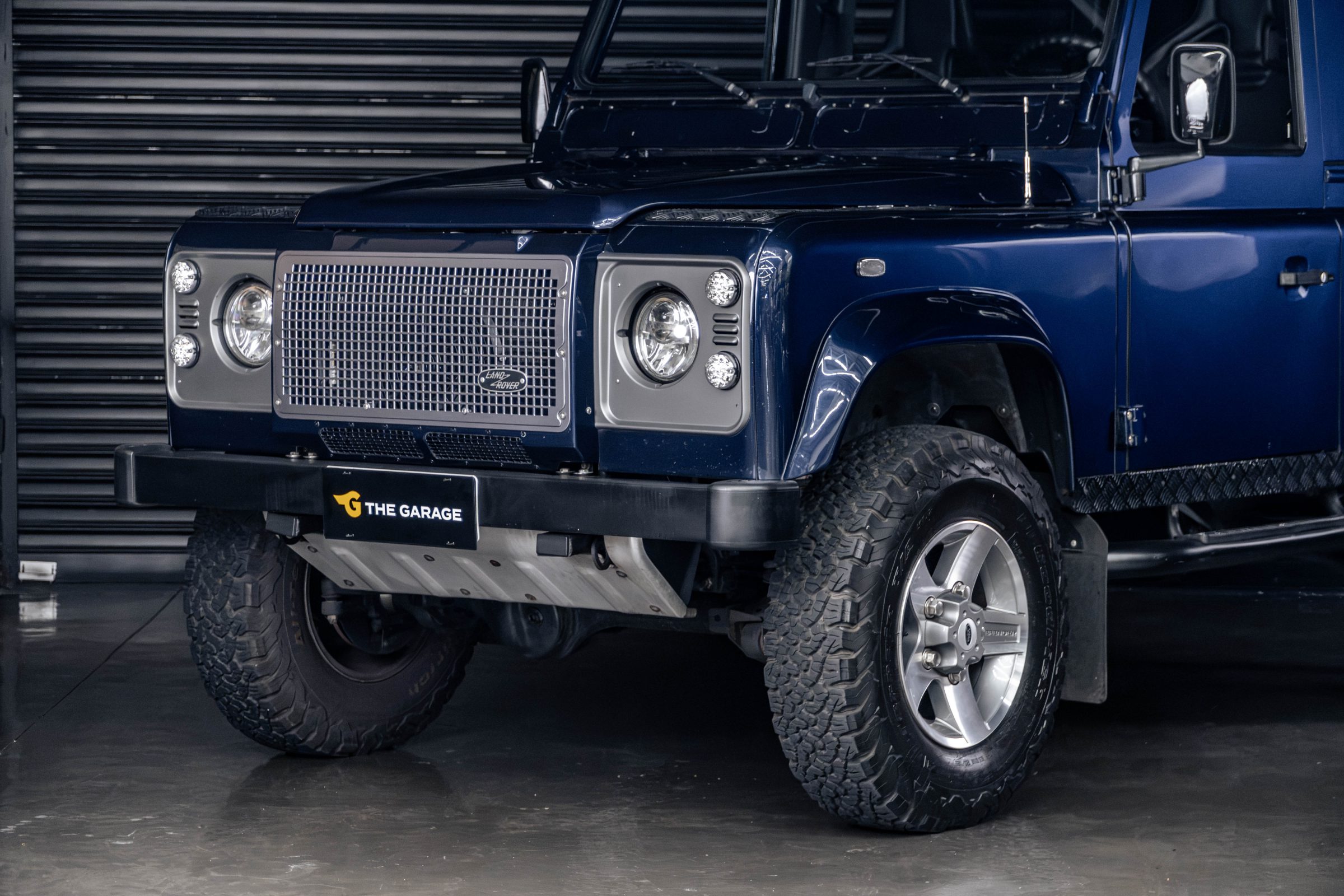 2001 Land Rover Defender 90 CSW Venda Compra The Garage For Sale