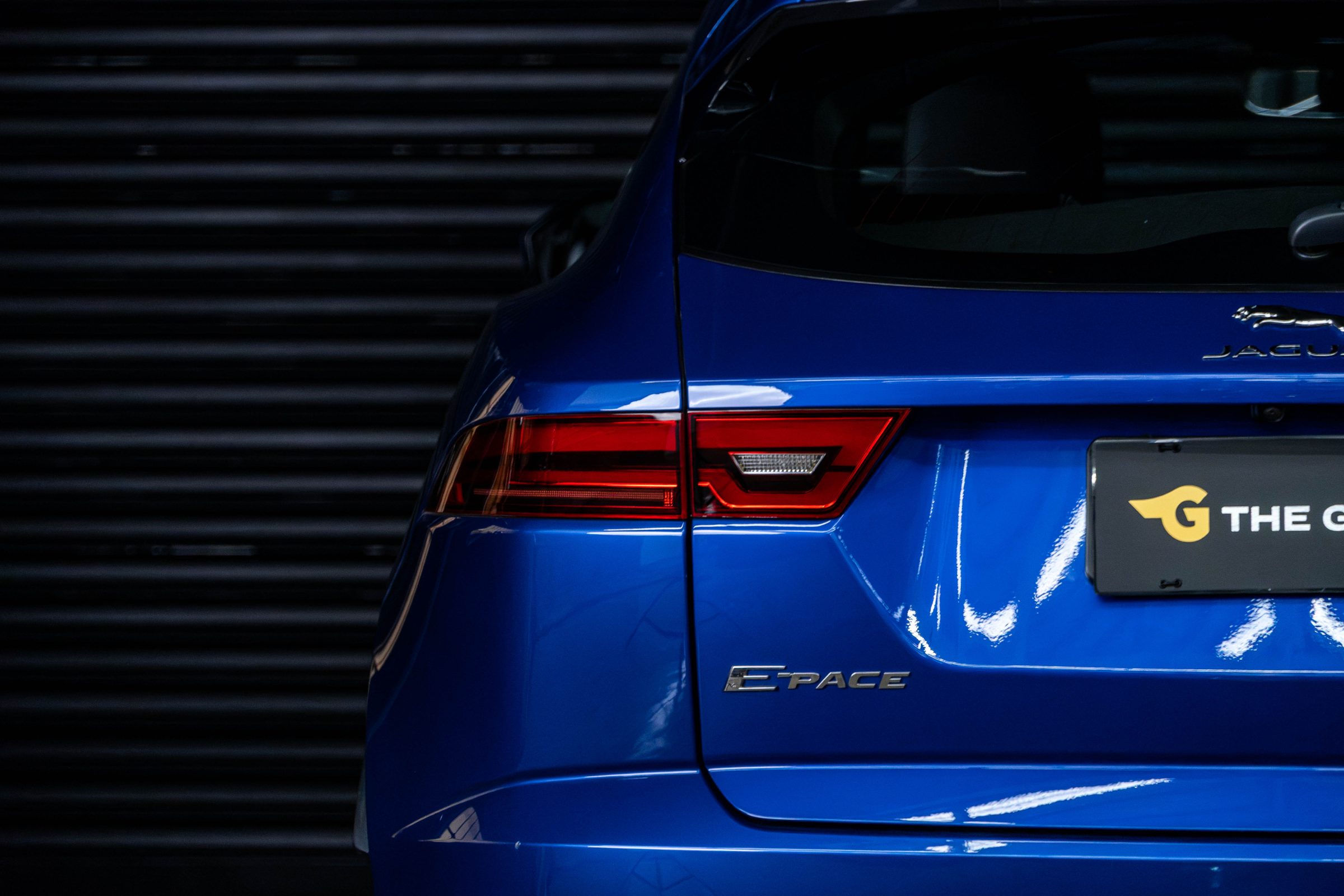 2018 Jaguar E-Pace P300 SE R-Dynamic Venda Compra The Garage For Sale